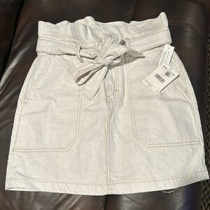 Free People high waisted oatmeal skirt never worn